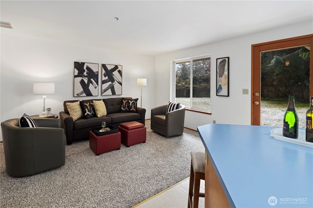 14833 Fremont Place N, Shoreline, WA 98133