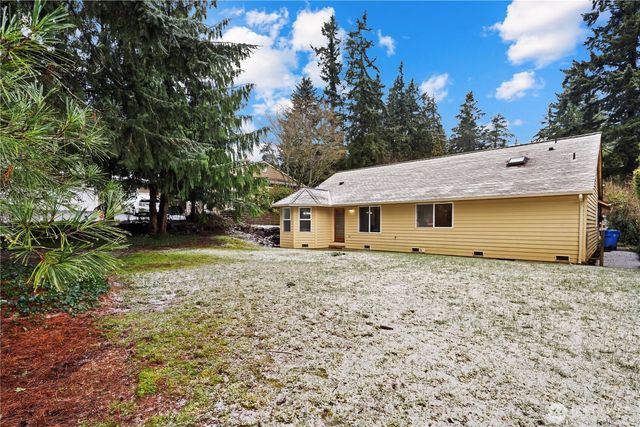 14833 Fremont Place N, Shoreline, WA 98133