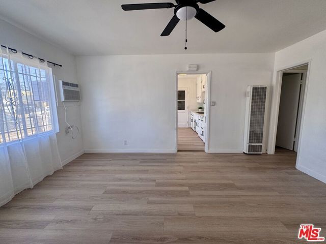 1542 W 60th Street 1, Los Angeles, CA 90047