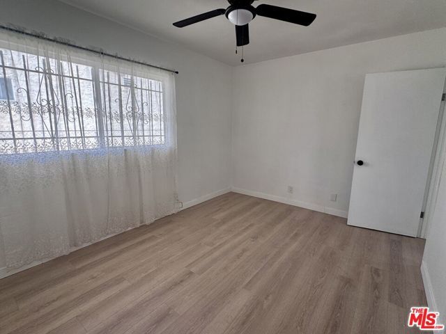 1542 W 60th Street 1, Los Angeles, CA 90047