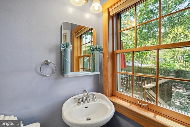 4003 OGLETHORPE ST, Hyattsville, MD 20782