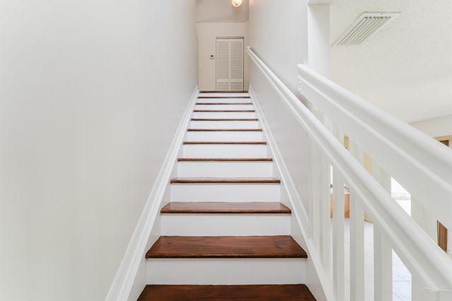 4015 Banyan Trails Drive, Coconut Creek, FL 33073