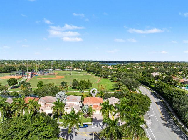 4015 Banyan Trails Drive, Coconut Creek, FL 33073