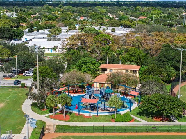 4015 Banyan Trails Drive, Coconut Creek, FL 33073