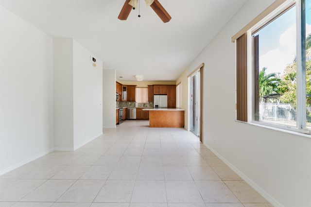 4015 Banyan Trails Drive, Coconut Creek, FL 33073