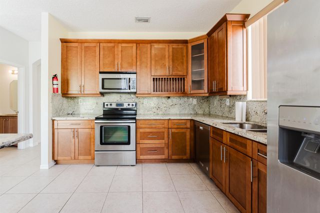 4015 Banyan Trails Drive, Coconut Creek, FL 33073