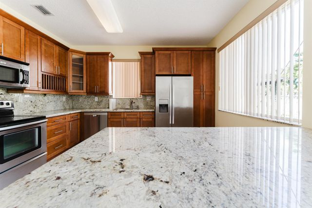 4015 Banyan Trails Drive, Coconut Creek, FL 33073