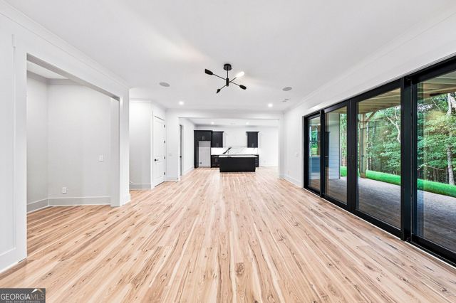 5990 Warpath Road, Flowery Branch, GA 30542