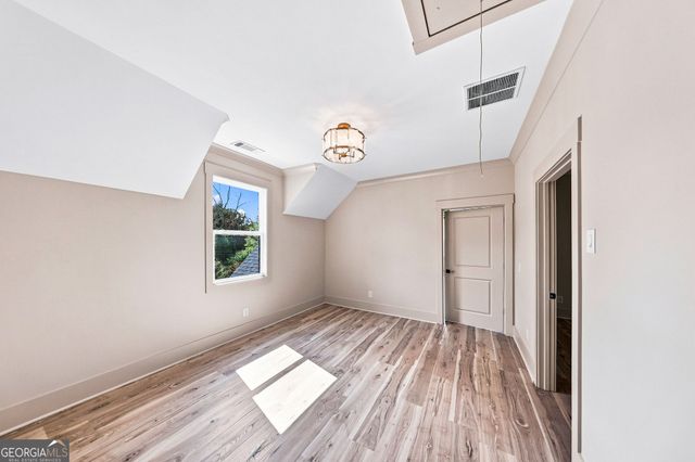 5990 Warpath Road, Flowery Branch, GA 30542