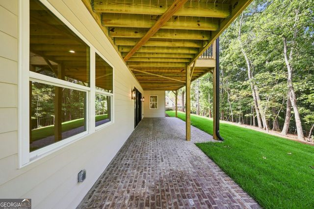 5990 Warpath Road, Flowery Branch, GA 30542