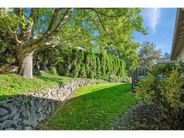 10051 Sw BALMER Cir, Portland, OR 97219