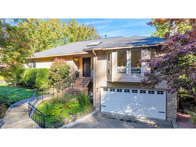 10051 Sw BALMER Cir, Portland, OR 97219