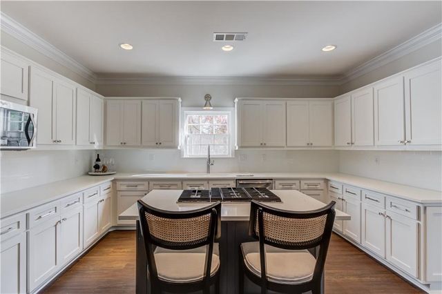 835 Buttercup Trace, Johns Creek, GA 30022