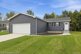4231 Sugar Maple Run, Flint, MI 48506