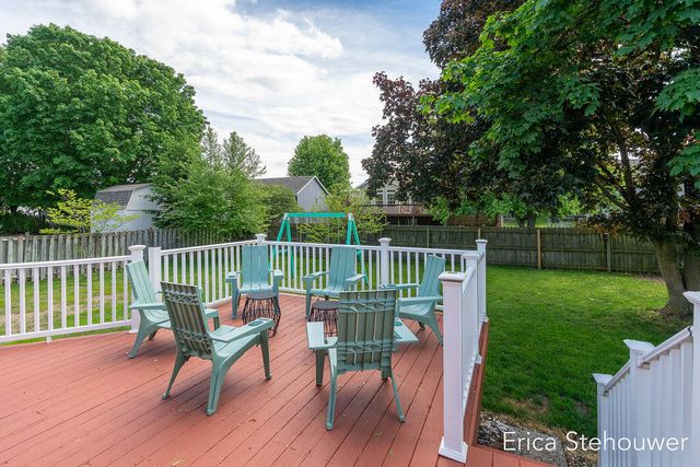 146 Sunnyview Drive Sw, Georgetown Twp, MI 49418