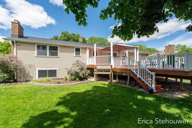 146 Sunnyview Drive Sw, Georgetown Twp, MI 49418