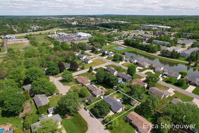 146 Sunnyview Drive Sw, Georgetown Twp, MI 49418