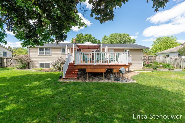 146 Sunnyview Drive Sw, Georgetown Twp, MI 49418