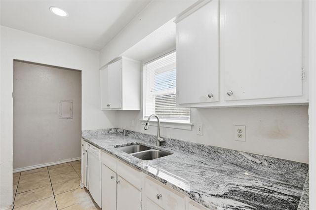 1812 Frances Drive 1810, Garland, TX 75042