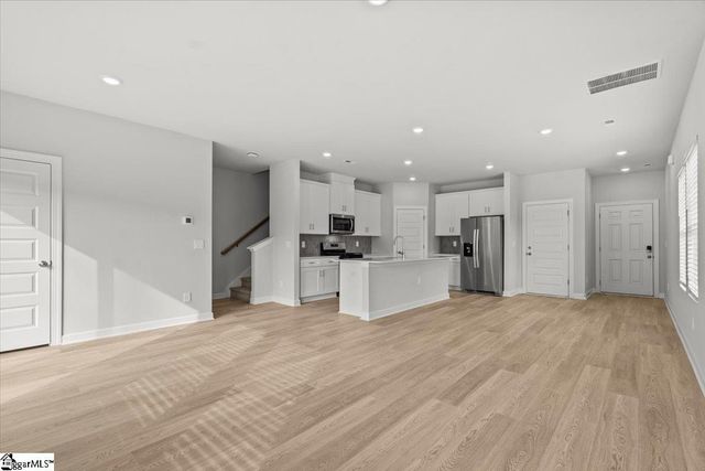 406 Blissful Court, Taylors, SC 29687