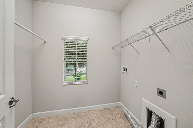 11809 TWILIGHT DARNER PLACE, Lithia, FL 33547