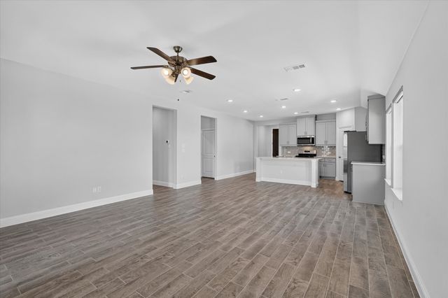 1205 Lavinola, Anna, TX 75409