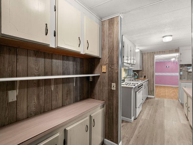 293 Oak Forest Loop, Leesville, LA 71446