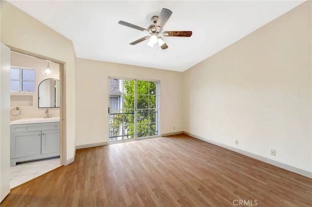 7420 Corbin ave 8, Reseda, CA 91335
