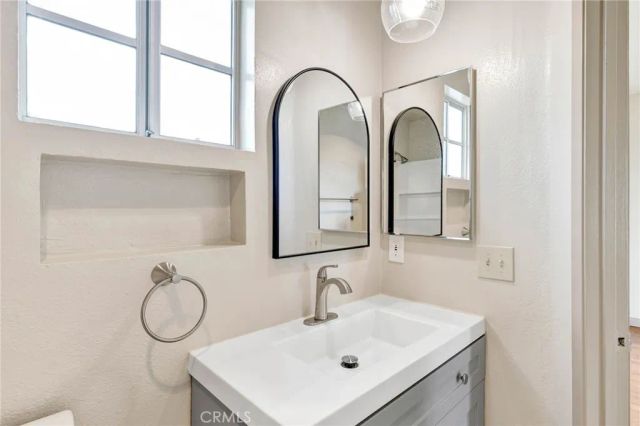 7420 Corbin ave 8, Reseda, CA 91335