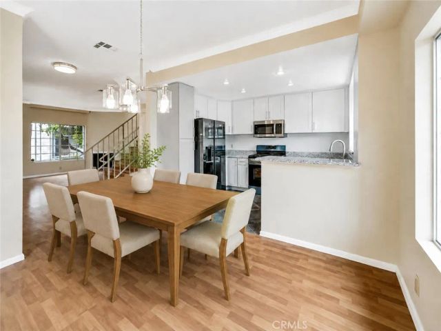 7420 Corbin ave 8, Reseda, CA 91335