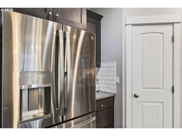 52171 Casswell Dr, Scappoose, OR 97056