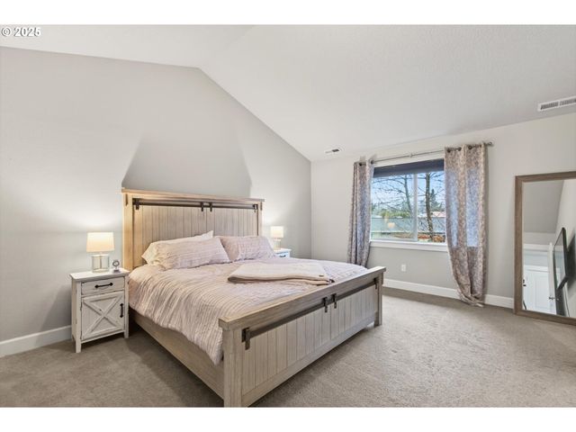 52171 Casswell Dr, Scappoose, OR 97056