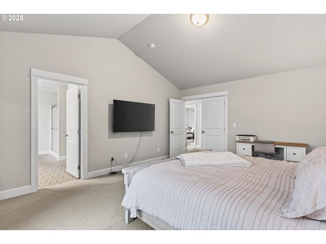 52171 Casswell Dr, Scappoose, OR 97056