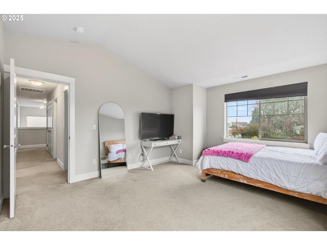 52171 Casswell Dr, Scappoose, OR 97056