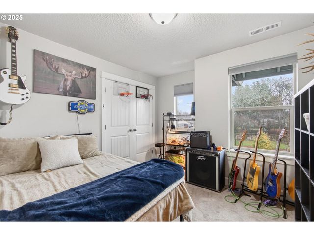 52171 Casswell Dr, Scappoose, OR 97056