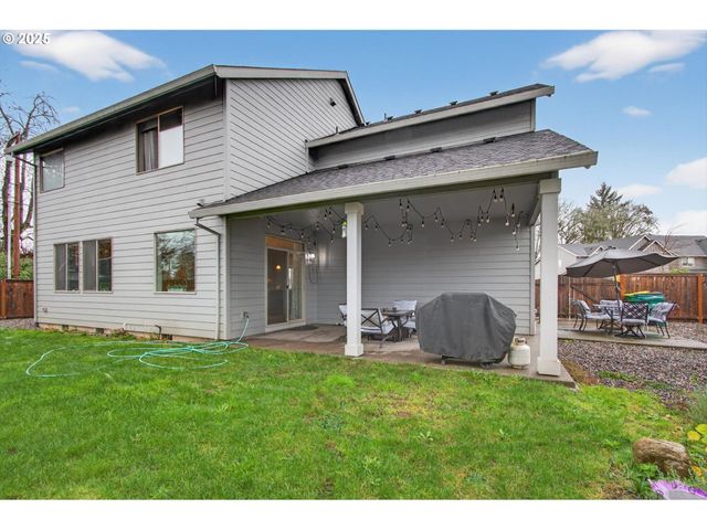 52171 Casswell Dr, Scappoose, OR 97056