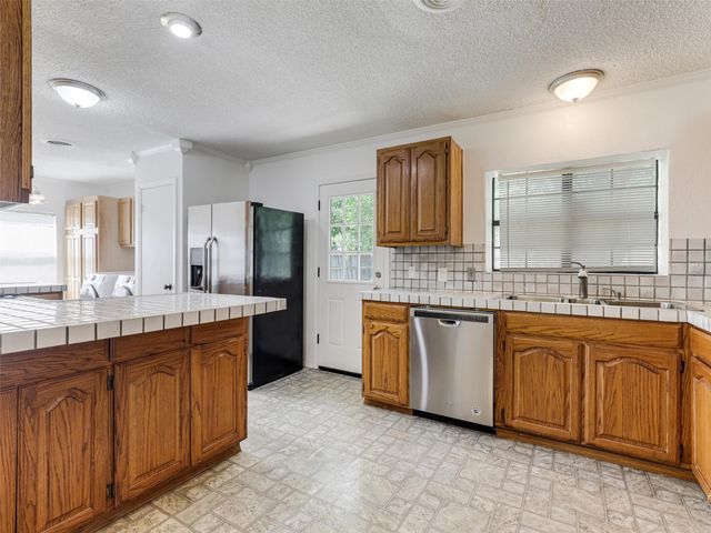 14025 Janwood Lane, Farmers Branch, TX 75234