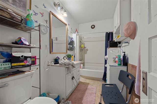 2719 Pacific Avenue, Hoquiam, WA 98550