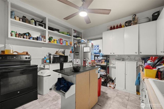 2719 Pacific Avenue, Hoquiam, WA 98550