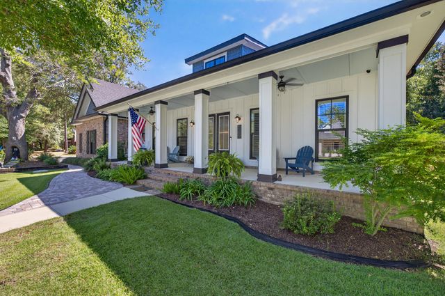 5701 Red Cedar Street, Pensacola, FL 32507