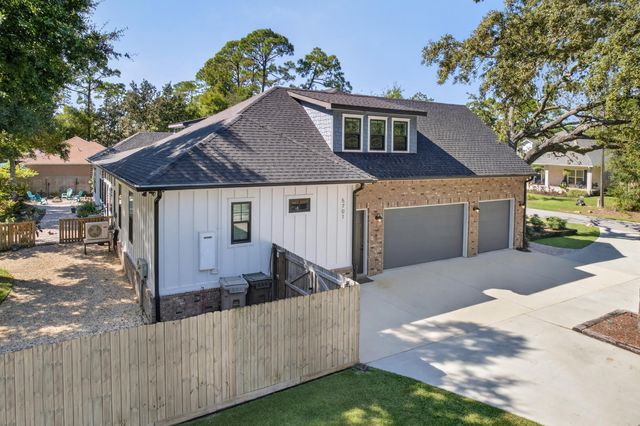 5701 Red Cedar Street, Pensacola, FL 32507