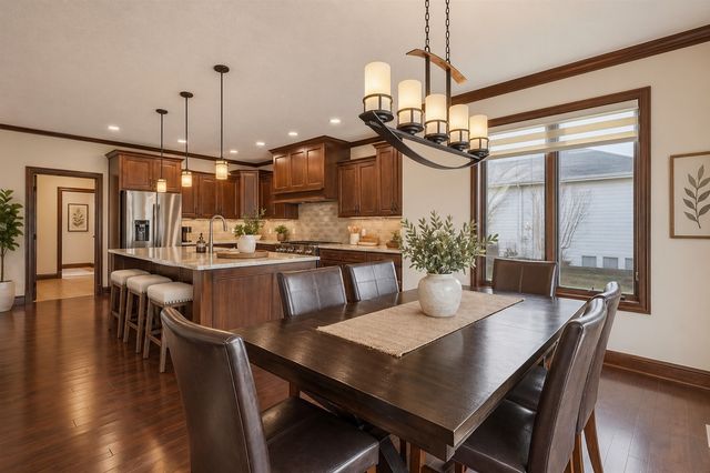 16103 Hickory Lane, Urbandale, IA 50323