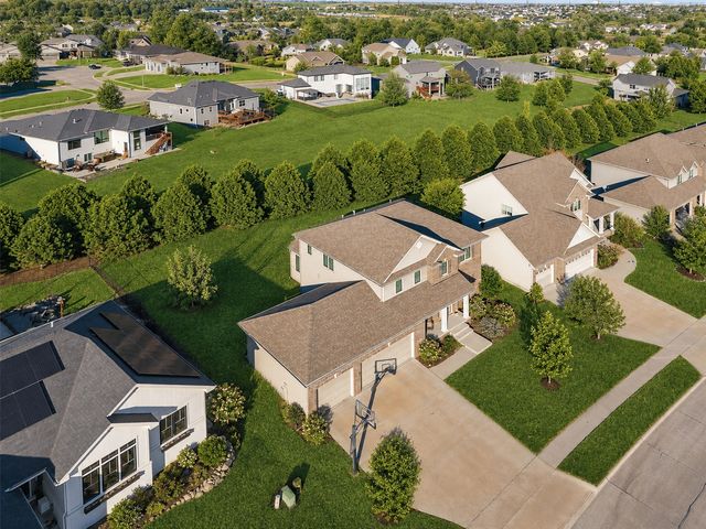 16103 Hickory Lane, Urbandale, IA 50323