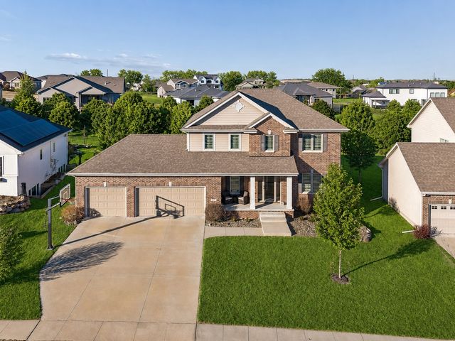 16103 Hickory Lane, Urbandale, IA 50323