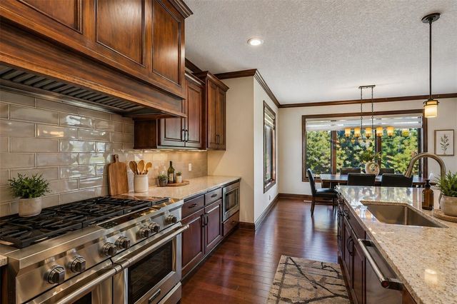 16103 Hickory Lane, Urbandale, IA 50323