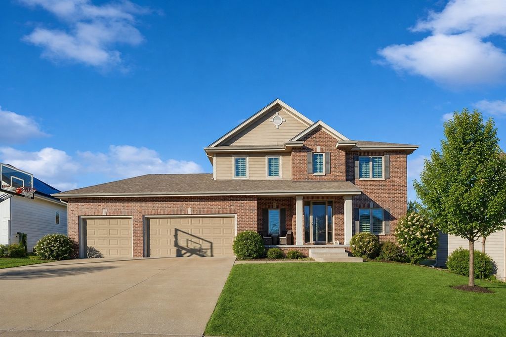 16103 Hickory Lane, Urbandale, IA 50323