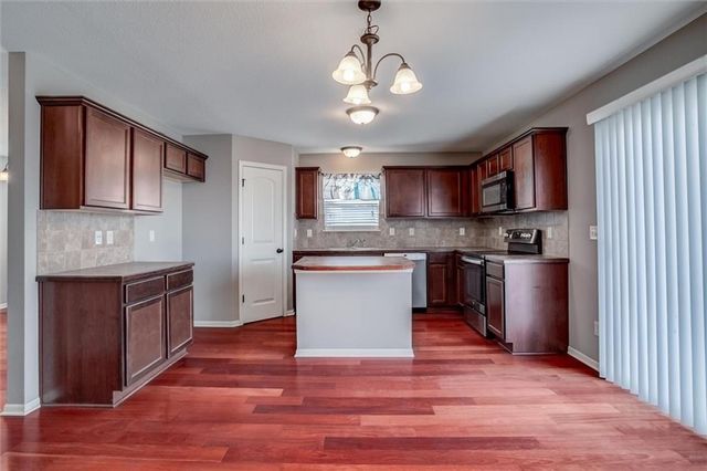 20204 E 23rd Terr Court S, Independence, MO 64057