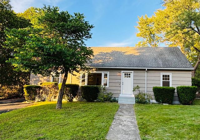 8 Cote Avenue, Nashua, NH 03060