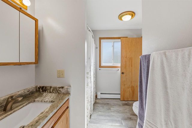 106 N MEADOW STREET, Oshkosh, WI 54902