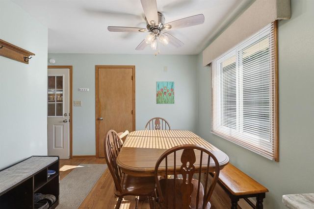 106 N MEADOW STREET, Oshkosh, WI 54902